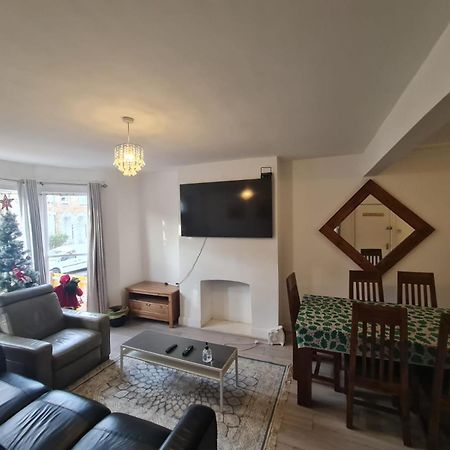 فيلا 3-Bed House In London Self-Contained In Ladywell المظهر الخارجي الصورة