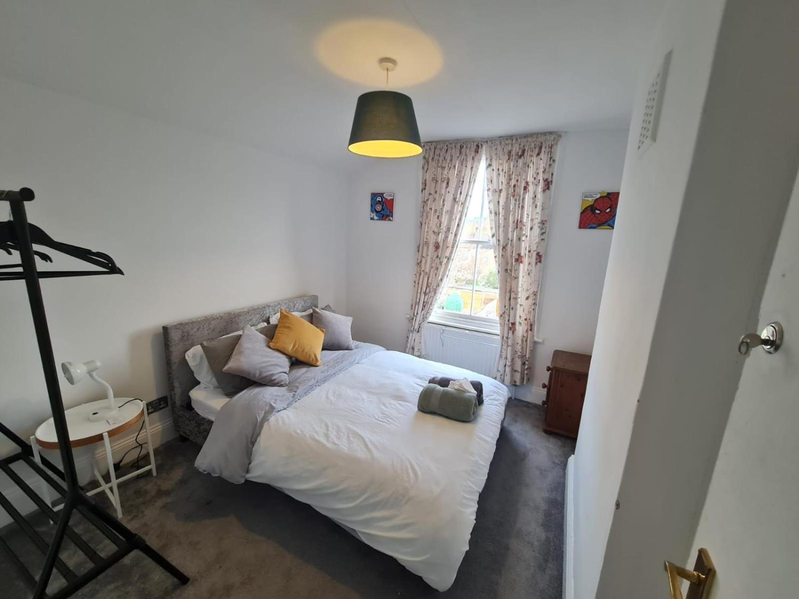 فيلا 3-Bed House In London Self-Contained In Ladywell المظهر الخارجي الصورة